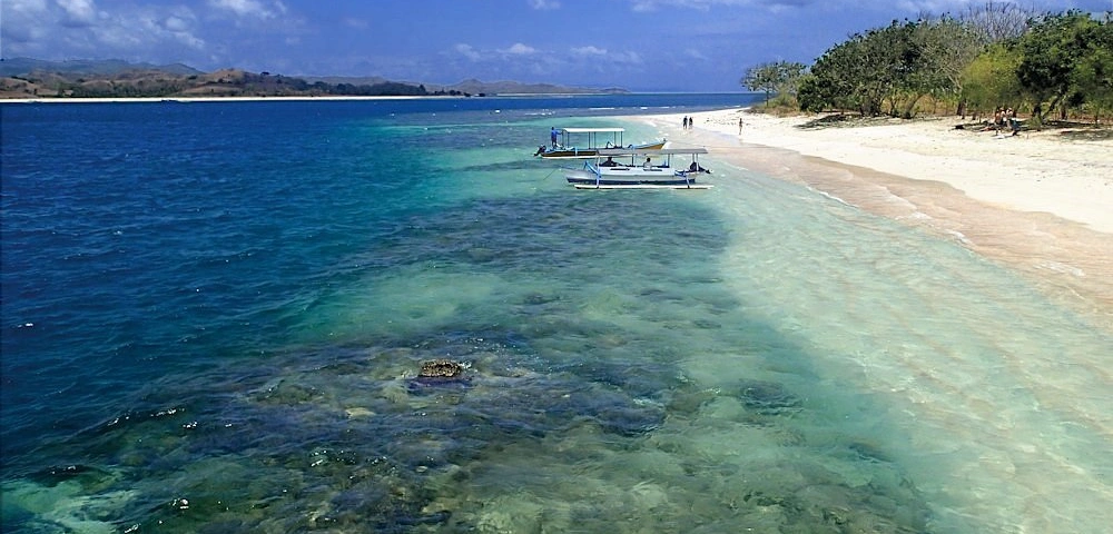 Pesona Gili Rengit Lombok